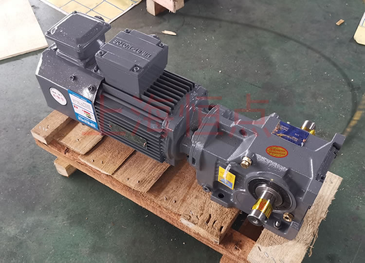 K37系列減速機輸入配變頻電機，輸出雙軸A+B 實物照片