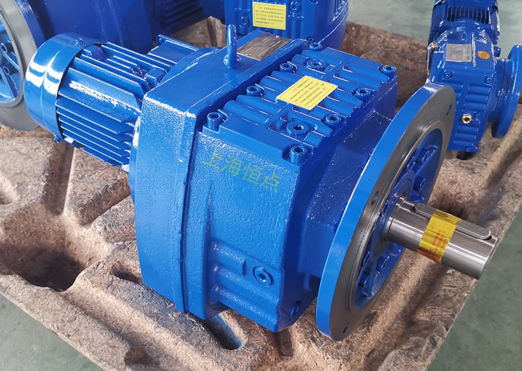 RF87減速機，立式安裝，輸入配電機，實物照片如下