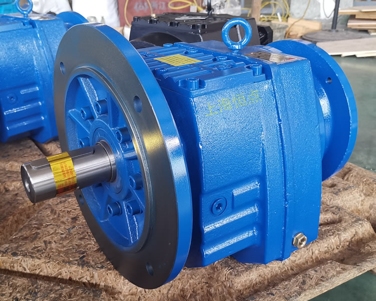 RF87減速機，輸入配法蘭B5端蓋，立式法蘭輸出，實物照片